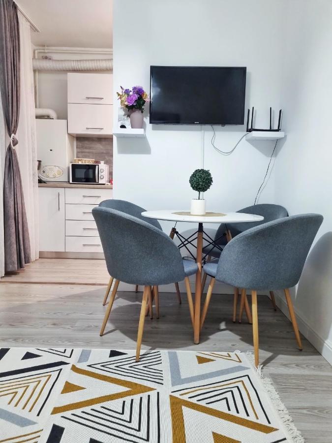 Ra Apartment - Ared Oradea Exterior foto